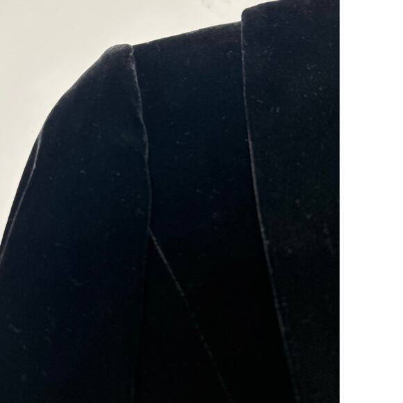 Y2K LOFT Black Velvet Silk Blend Crop Blazer Size 2 Dark Romantic Coquette Indie - Picture 11 of 15